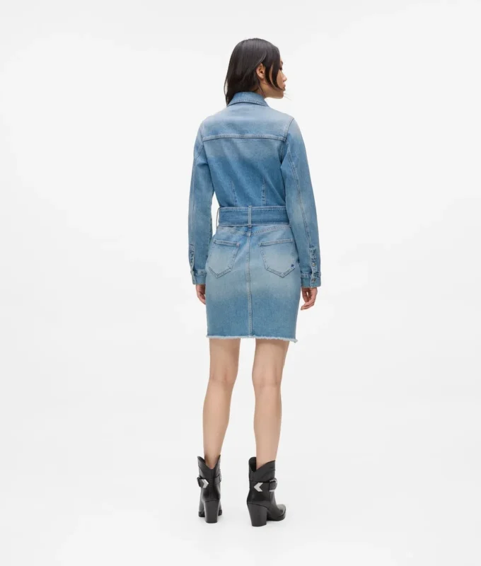 Abito in denim con cintura Abito in denim con cintura