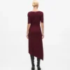 Abito in maglia con cintura Abito in maglia con cintura