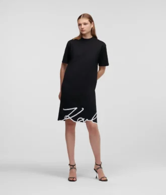ABITO T-SHIRT CON ORLO SIGNATURE