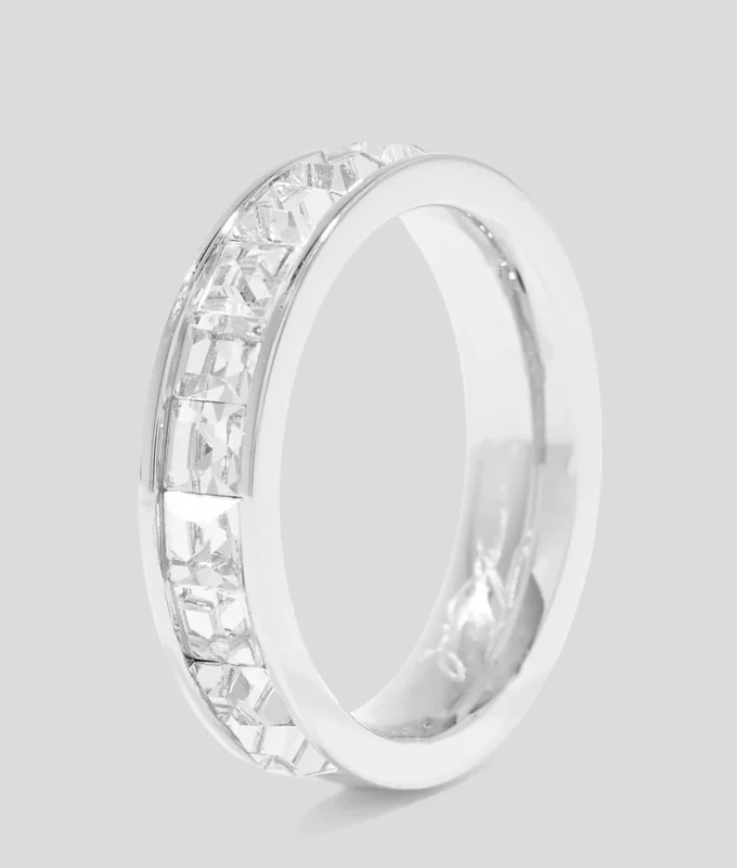 ANELLO CON CRISTALLI ANELLO CON CRISTALLI