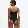 Body aderente con sgambatura alta