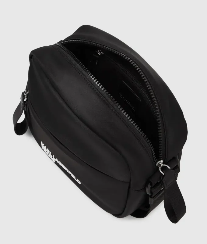 Borsa a tracolla in nylon con logo Borsa a tracolla in nylon con logo