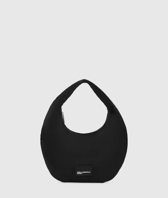 Borsa a tracolla in nylon lucido Borsa a tracolla in nylon lucido