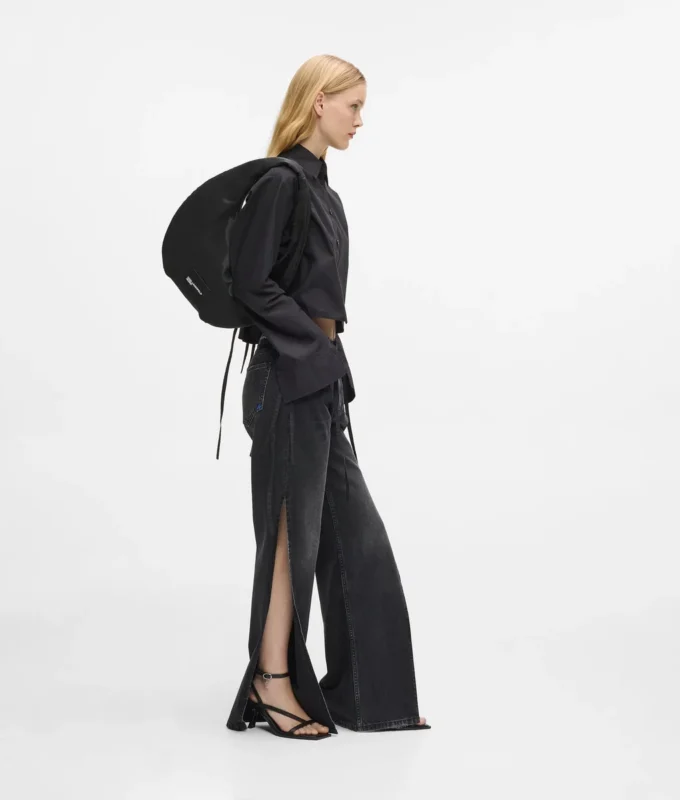 Borsa a tracolla in nylon lucido Borsa a tracolla in nylon lucido