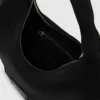 Borsa a tracolla in nylon lucido Borsa a tracolla in nylon lucido