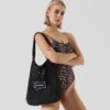 BORSA DA SPIAGGIA CON LOGO ALL’UNCINETTO BORSA DA SPIAGGIA CON LOGO ALL’UNCINETTO