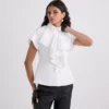 CAMICIA A MANICHE CORTE CON VOLANT CAMICIA A MANICHE CORTE CON VOLANT