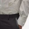 Camicia a righe con colletto a contrasto Camicia a righe con colletto a contrasto