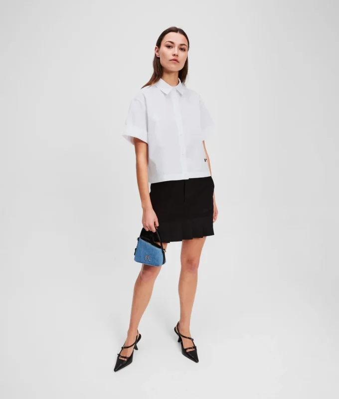 CAMICIA BOXY A MANICHE CORTE CAMICIA BOXY A MANICHE CORTE