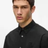 Camicia con colletto di cristalli Camicia con colletto di cristalli