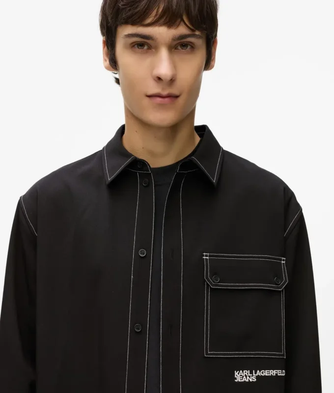 Camicia con cuciture a contrasto