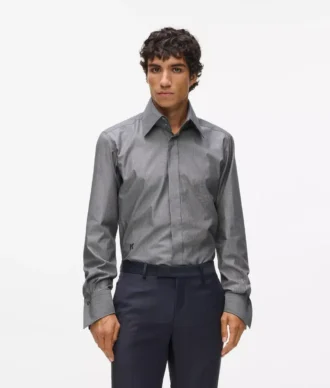 Camicia con polsini diagonali Camicia con polsini diagonali