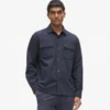 Camicia con tasca applicata