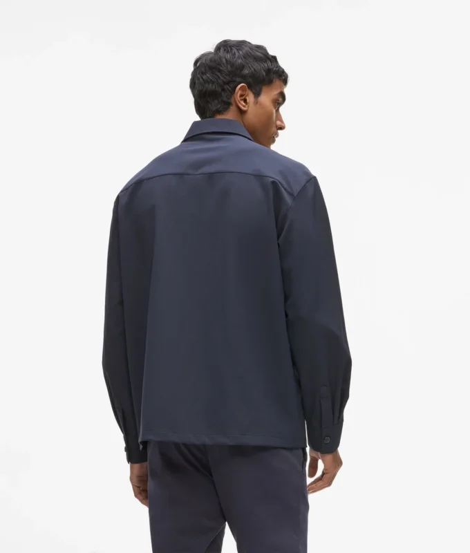 Camicia con tasca applicata