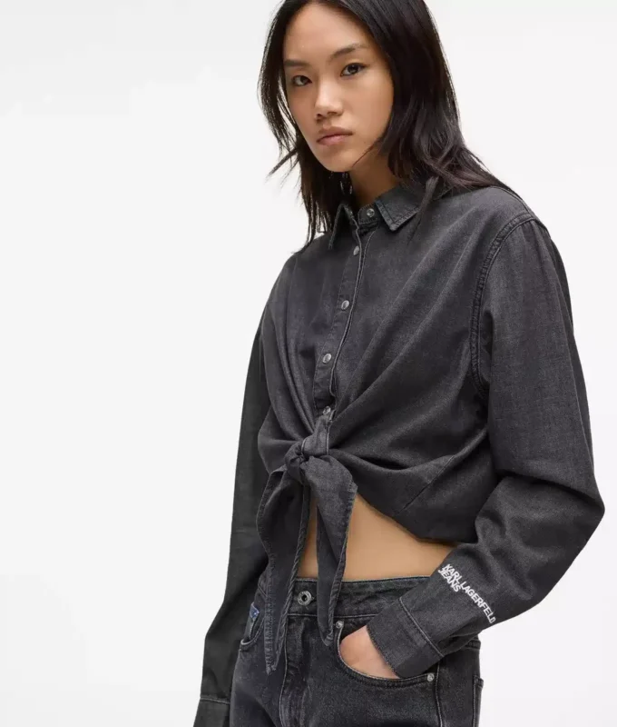 Camicia in denim con lacci sul davanti Camicia in denim con lacci sul davanti