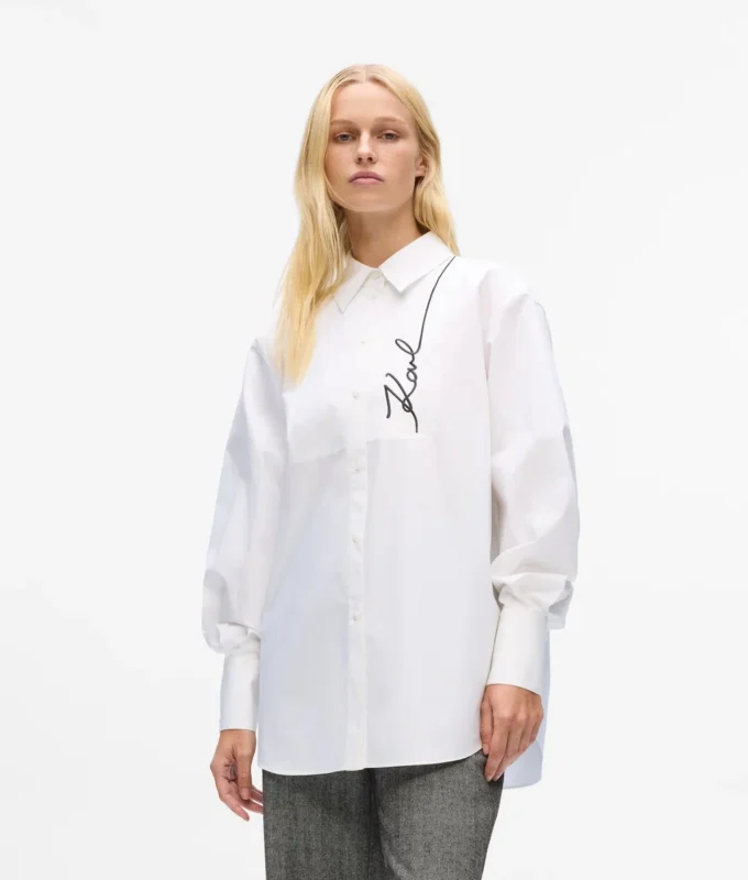 Camicia in popeline firmata Camicia in popeline firmata
