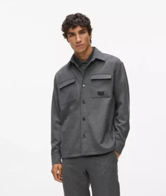 Camicia oversize con tasche sul petto