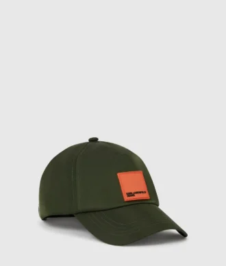 Cappellino con logo