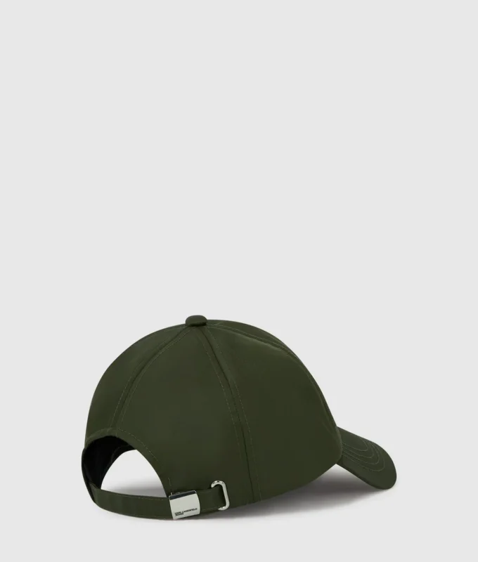 Cappellino con logo Cappellino con logo