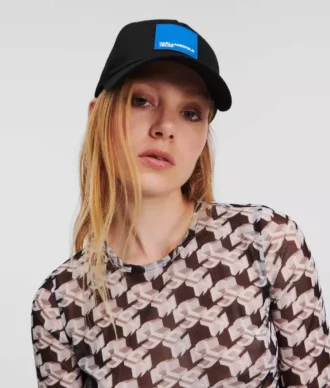 Cappellino con logo patch