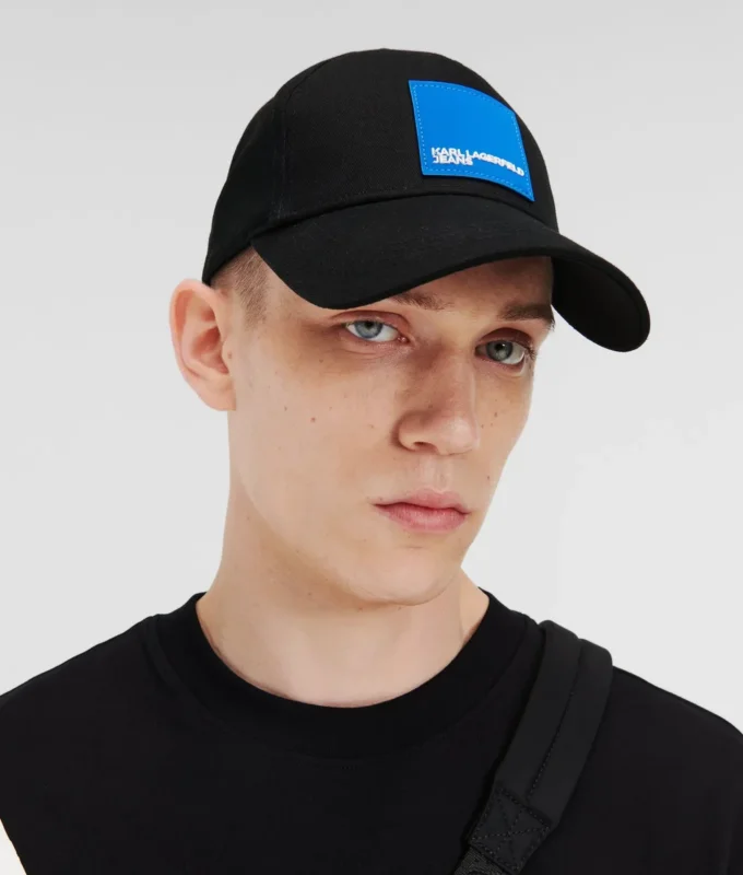 Cappellino con logo patch Cappellino con logo patch