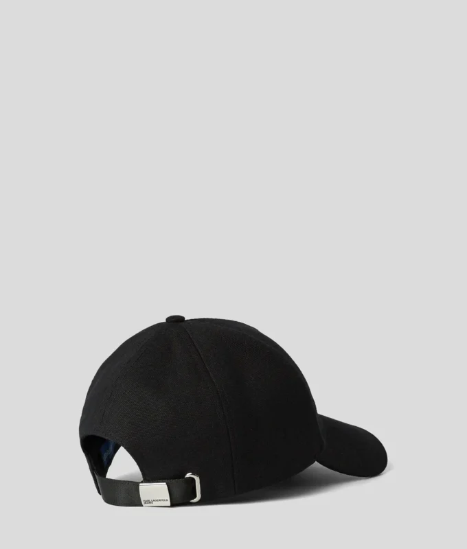 Cappellino con logo patch