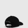 Cappellino con logo ricamato