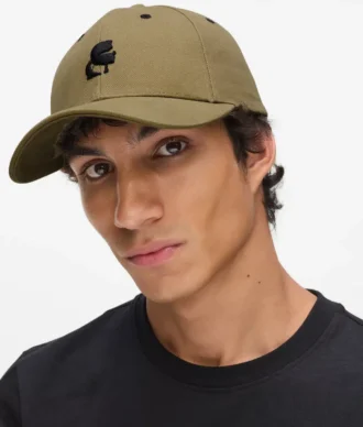Cappellino con ricamo K/Kameo