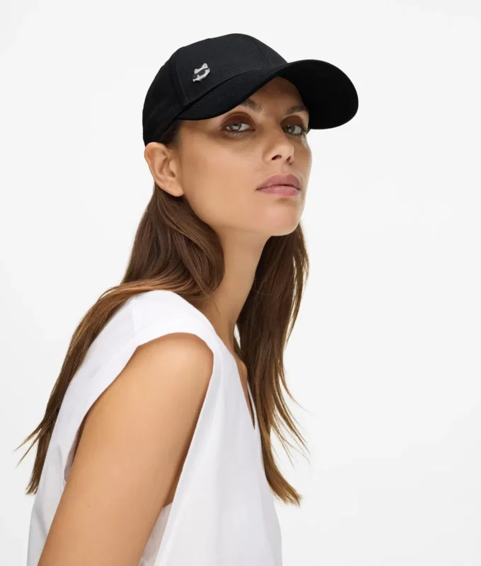 Cappellino con spilla Ikon Choupette Cappellino con spilla Ikon Choupette