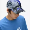 Cappellino con stampa graffiti Cappellino con stampa graffiti