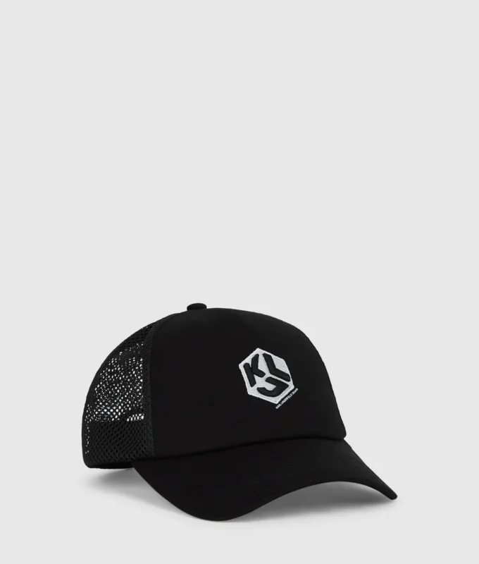 Cappellino trucker con monogramma Cappellino trucker con monogramma