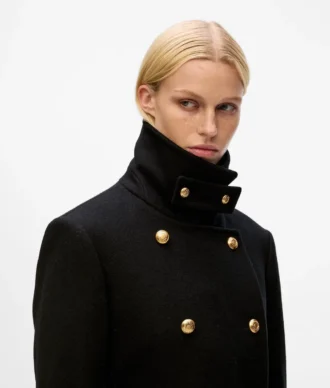 Cappotto con bottoni