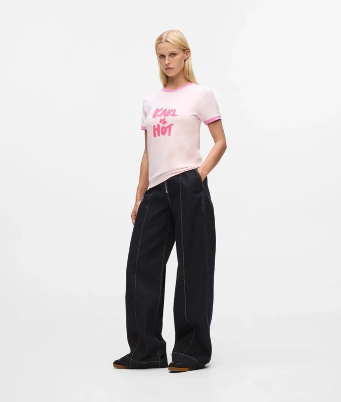 Esclusiva T-shirt “Karl is hot”