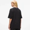 Esclusiva T-shirt morbida “Karl told me”