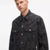 Giacca in denim con monogramma all-over Giacca in denim con monogramma all-over