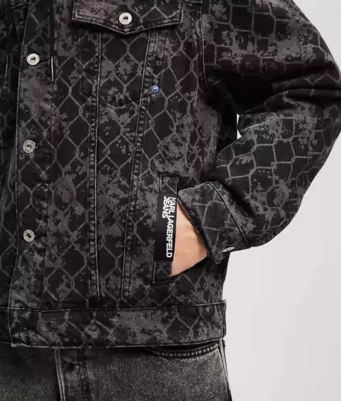 GIACCA IN DENIM CON STAMPA ALL-OVER GIACCA IN DENIM CON STAMPA ALL-OVER