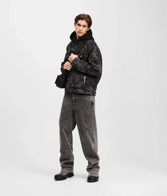 GIACCA IN DENIM CON STAMPA ALL-OVER GIACCA IN DENIM CON STAMPA ALL-OVER