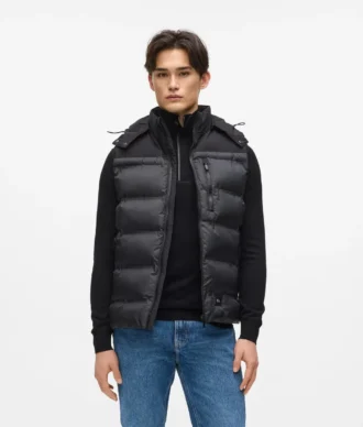 Gilet imbottito con cappuccio