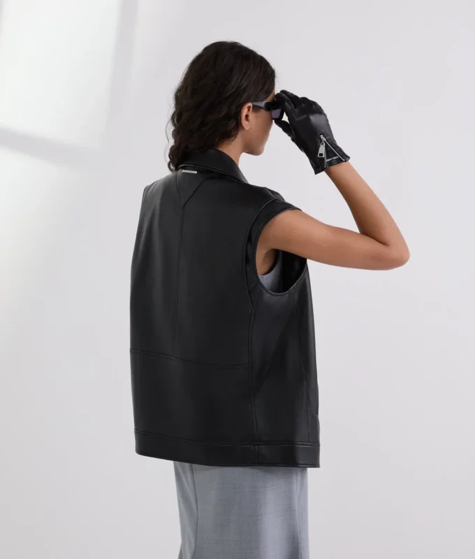 GILET IN ECOPELLE GILET IN ECOPELLE