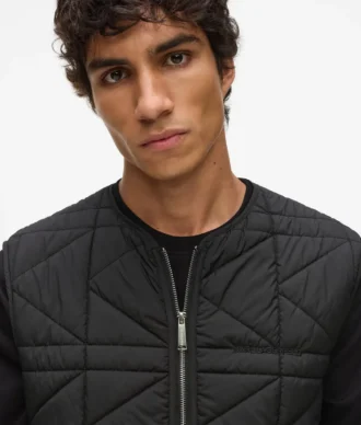 Gilet leggero e ripiegabile