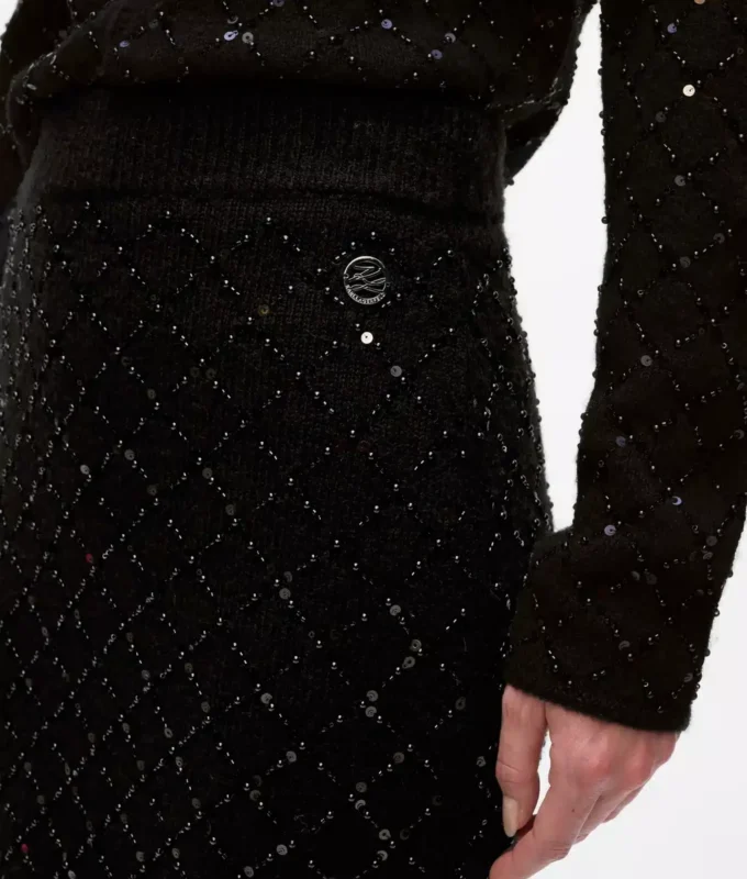 Gonna in maglia con paillettes Gonna in maglia con paillettes