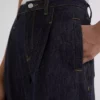 JEANS A GAMBA LARGA CON CUCITURE A CONTRASTO JEANS A GAMBA LARGA CON CUCITURE A CONTRASTO