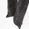Jeans a vita alta con cuciture Jeans a vita alta con cuciture
