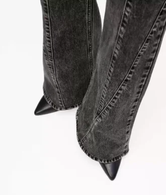 Jeans a vita alta con cuciture