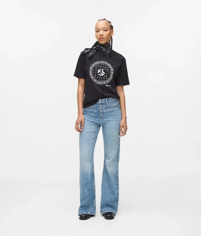 Jeans a vita alta svasati Jeans a vita alta svasati