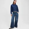JEANS A VITA BASSA E GAMBA LARGA