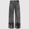 Jeans a vita bassa e gamba larga sbiancati Jeans a vita bassa e gamba larga sbiancati