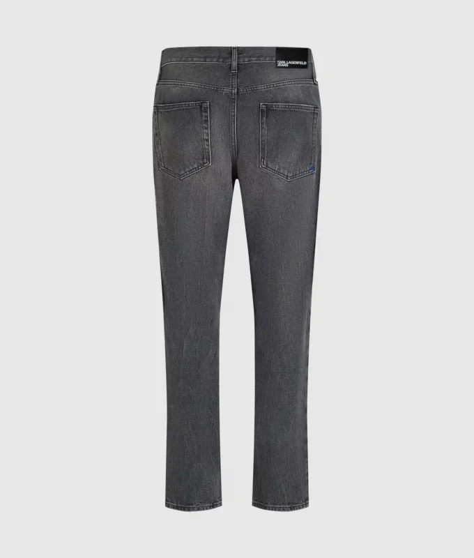 Jeans affusolati con lavaggio vintage Jeans affusolati con lavaggio vintage