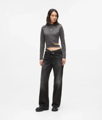 Jeans comodi con taglio svasato