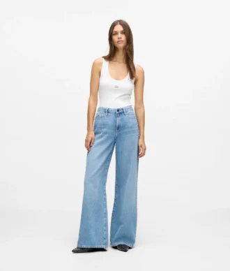 Jeans con borchie